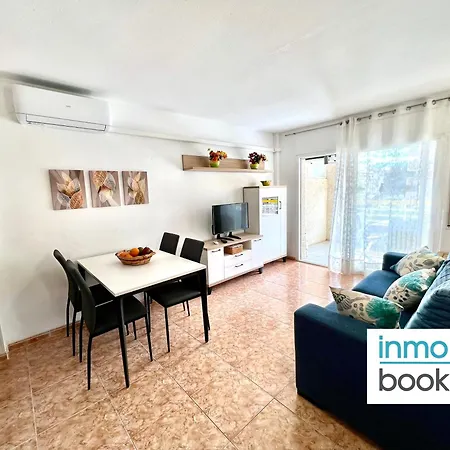 Diamant Apartment, Con Parking Σαλού